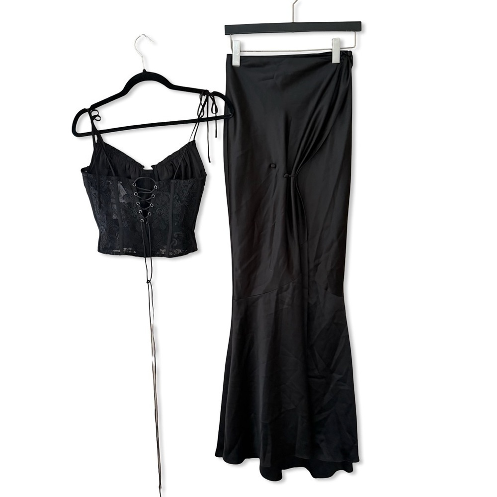 NWT - V. Chapman Calla Lily Set Black Lace Maxi Slip Skirt/Corset Top Set! (4) - Picture 6 of 11